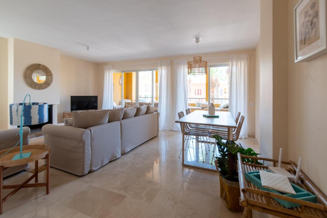 Puerto Sotogrande Con Vistas Al Mar Apartment Exterior photo