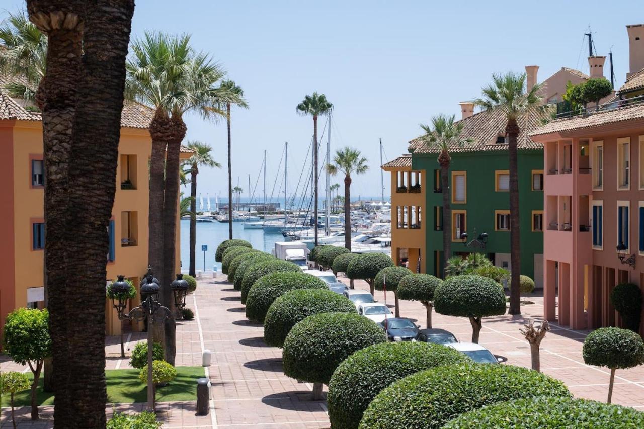 Puerto Sotogrande Con Vistas Al Mar Apartment Exterior photo
